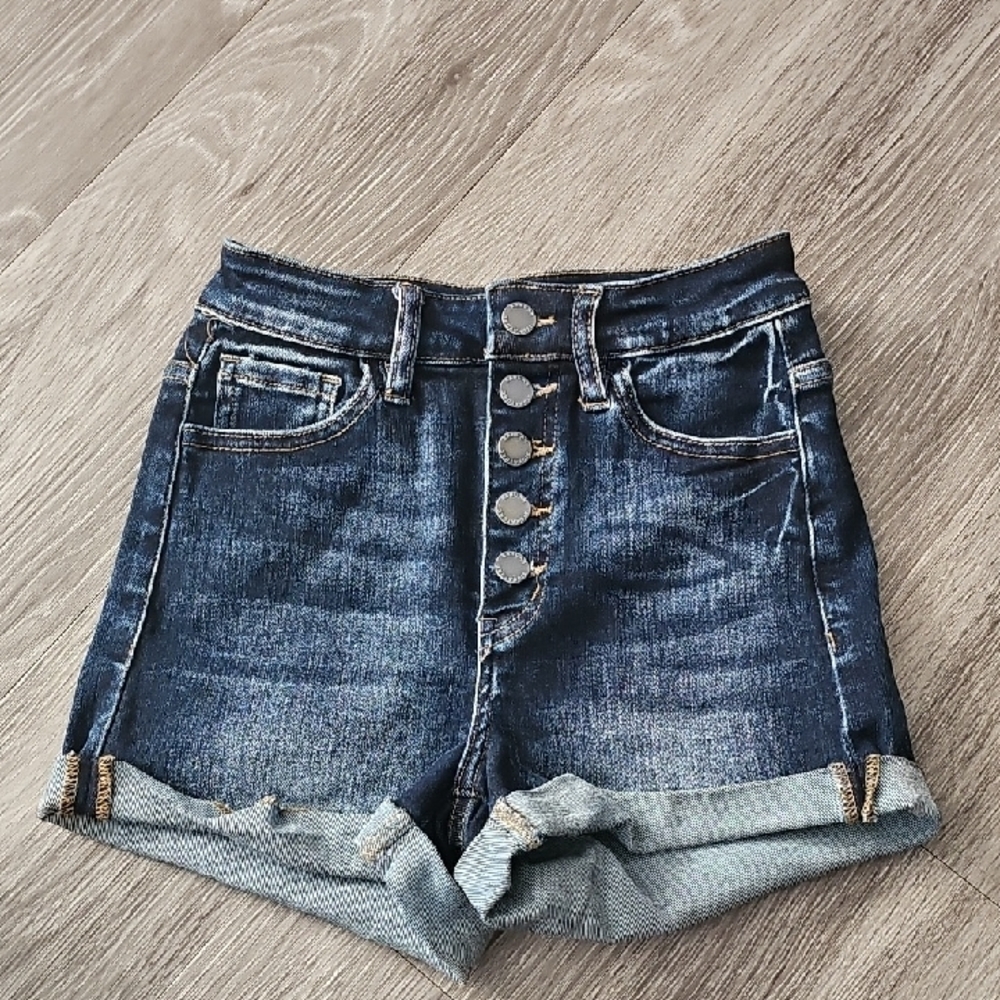KanCan Kurvy High Rise Denim Blue Women's Shorts, Sz 23. Mint condition.